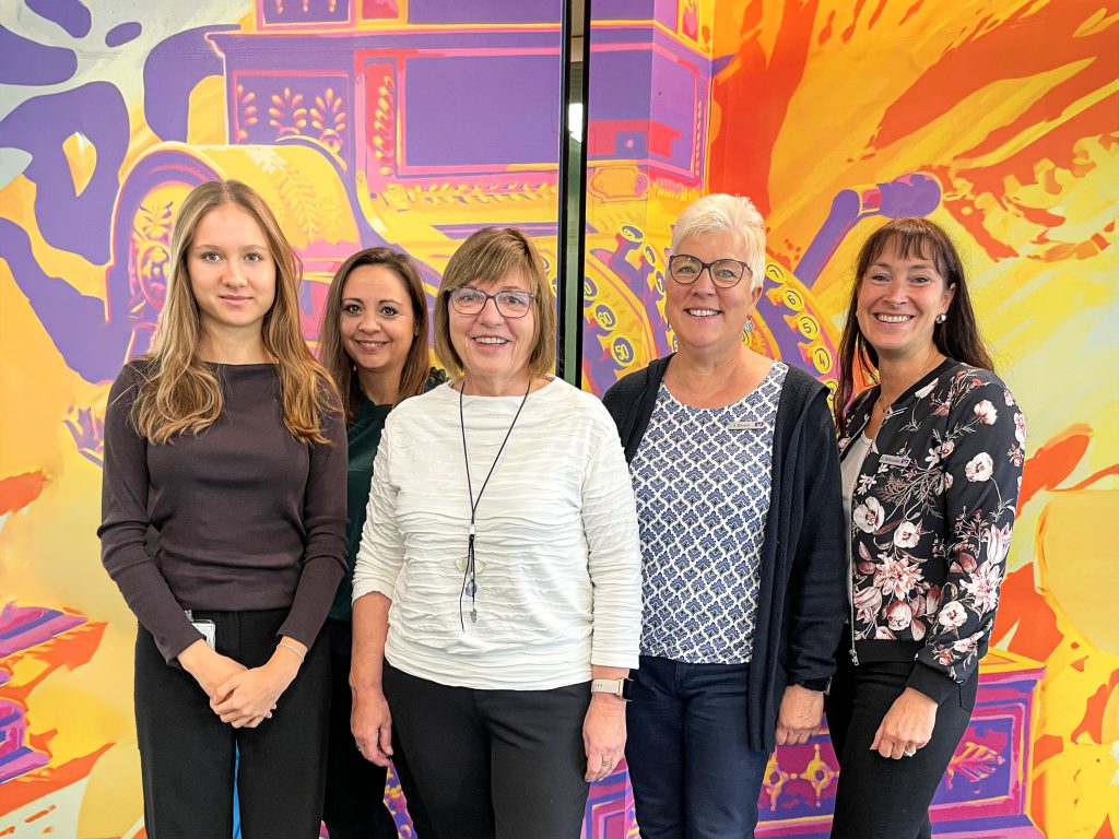 Hier zählt Teamgeist: Die Geschäftsstelle Staufenberg steht für ein wertschätzendes, herzliches Arbeitsumfeld – genau das, was Talente suchen.