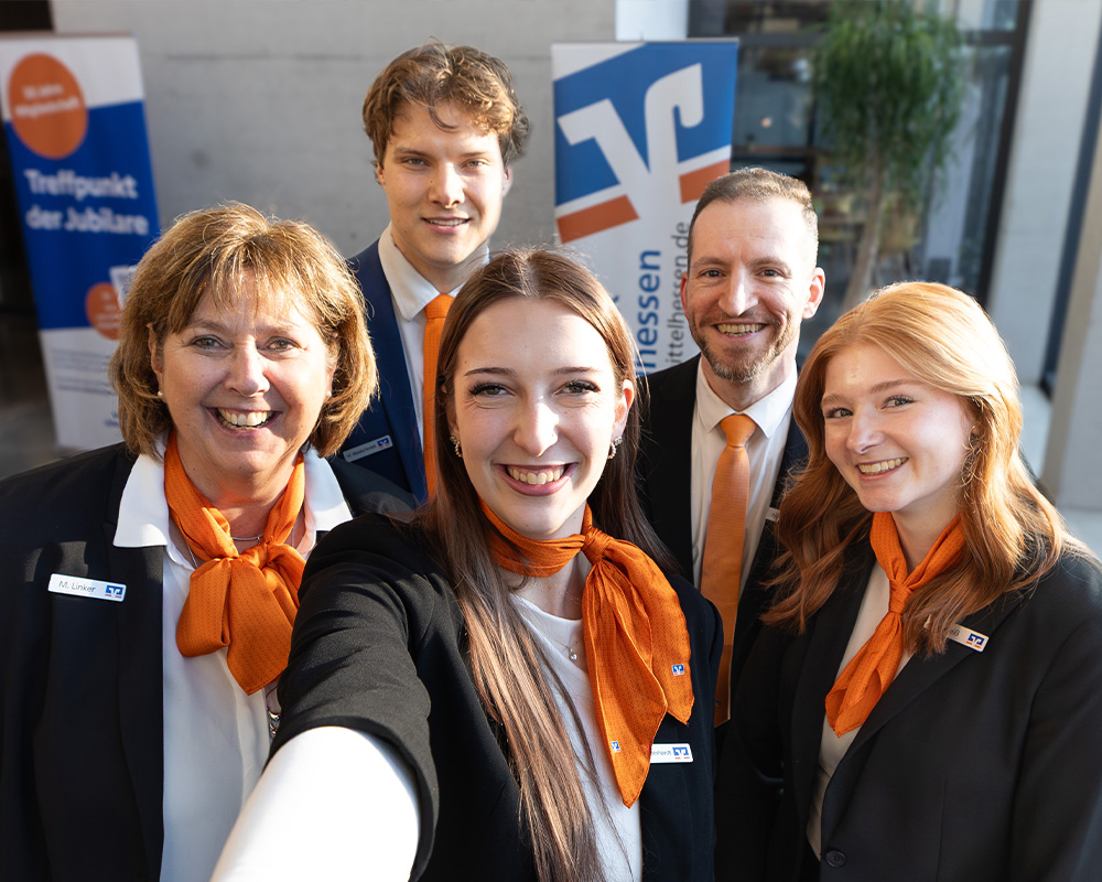 Team der Volksbank Mittelhessen aus Marburg, Gruppenaufnahme.